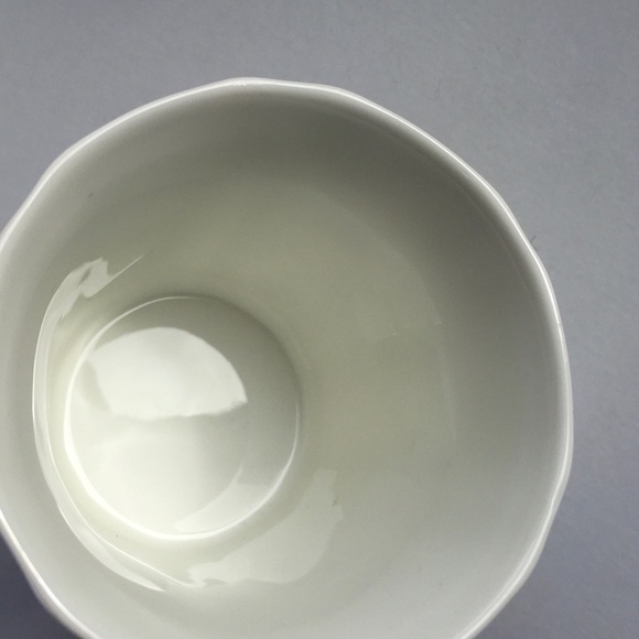 Vintage Set of 2 Mugs Royal Grafton Fine Bone China Yellow Flowers Teacup Cups - Picture 4 of 7